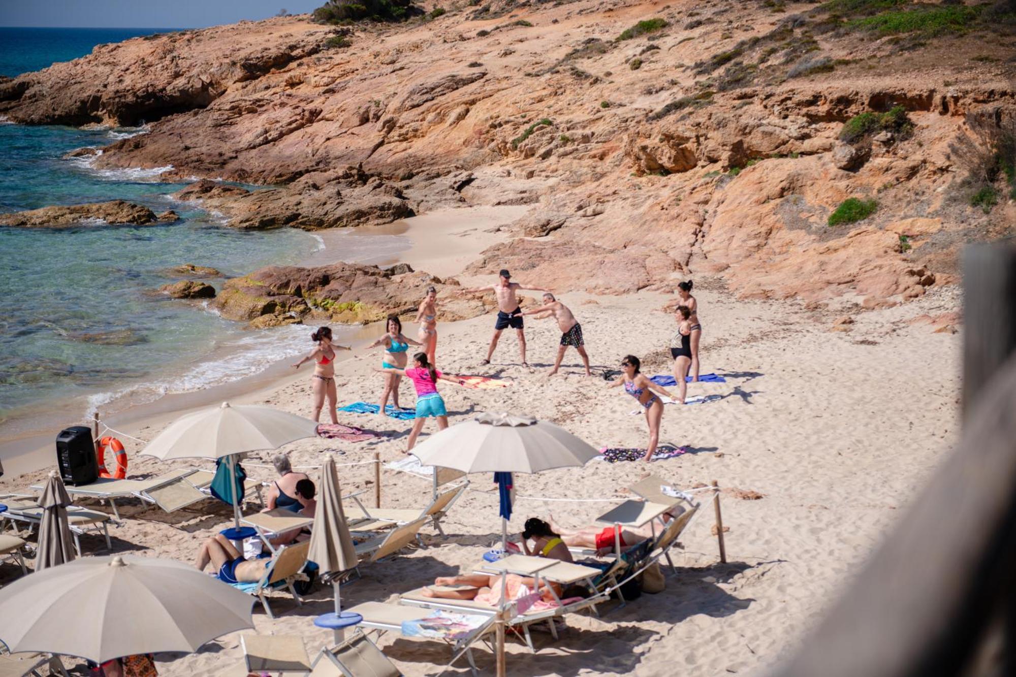 Hotel Amareclub Rocca Dorada Santa Margherita di Pula Exteriér fotografie