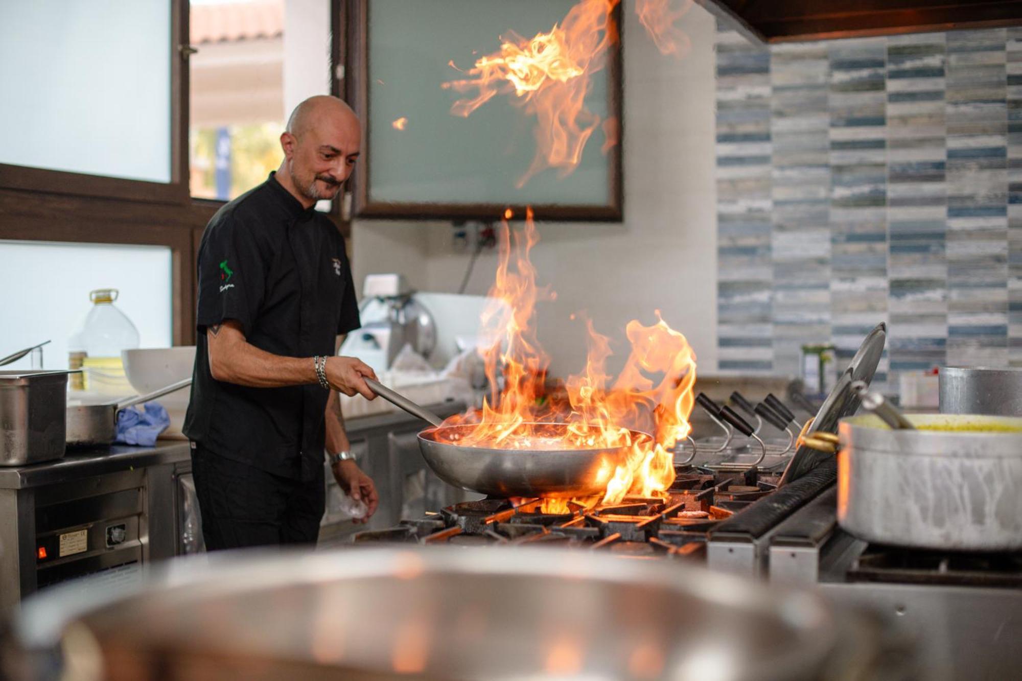 Hotel Amareclub Rocca Dorada Santa Margherita di Pula Exteriér fotografie