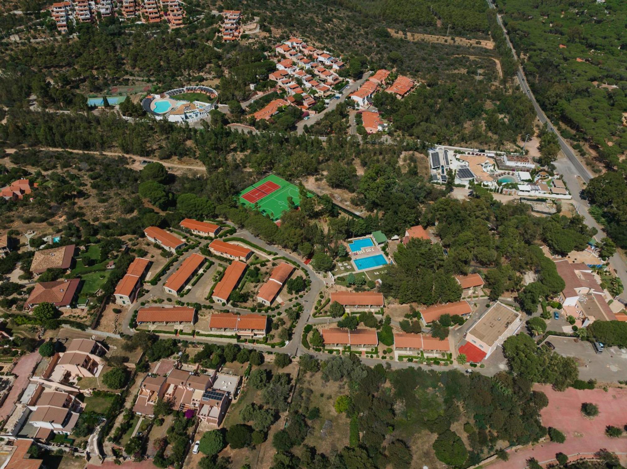 Hotel Amareclub Rocca Dorada Santa Margherita di Pula Exteriér fotografie