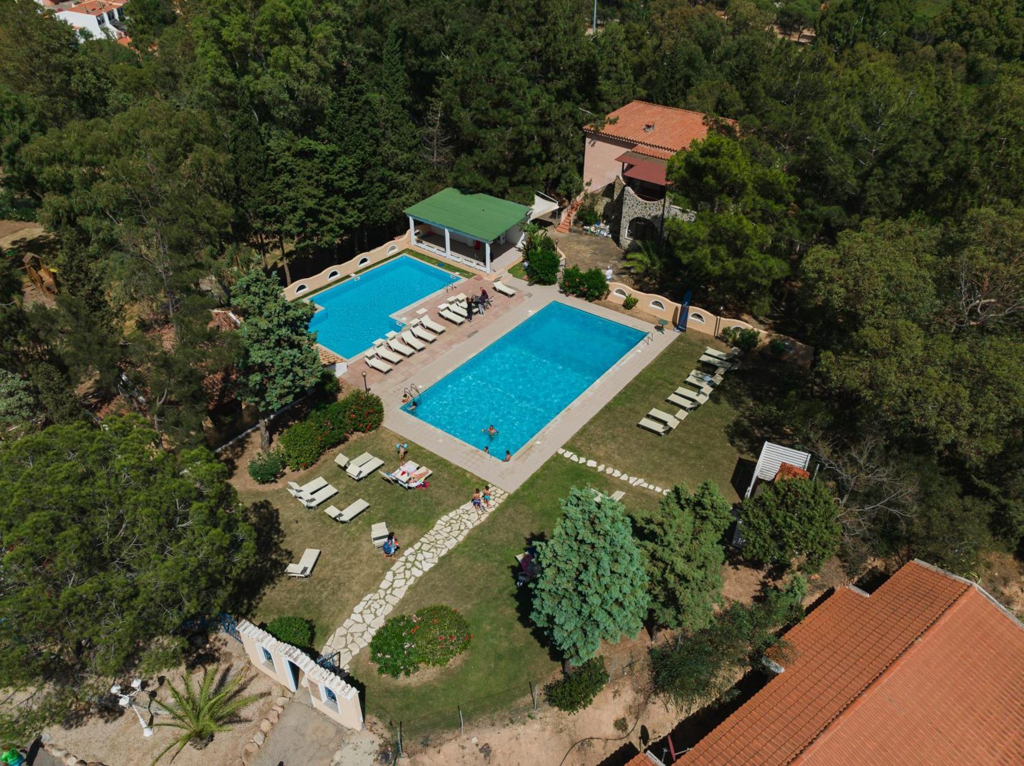 Hotel Amareclub Rocca Dorada Santa Margherita di Pula Exteriér fotografie