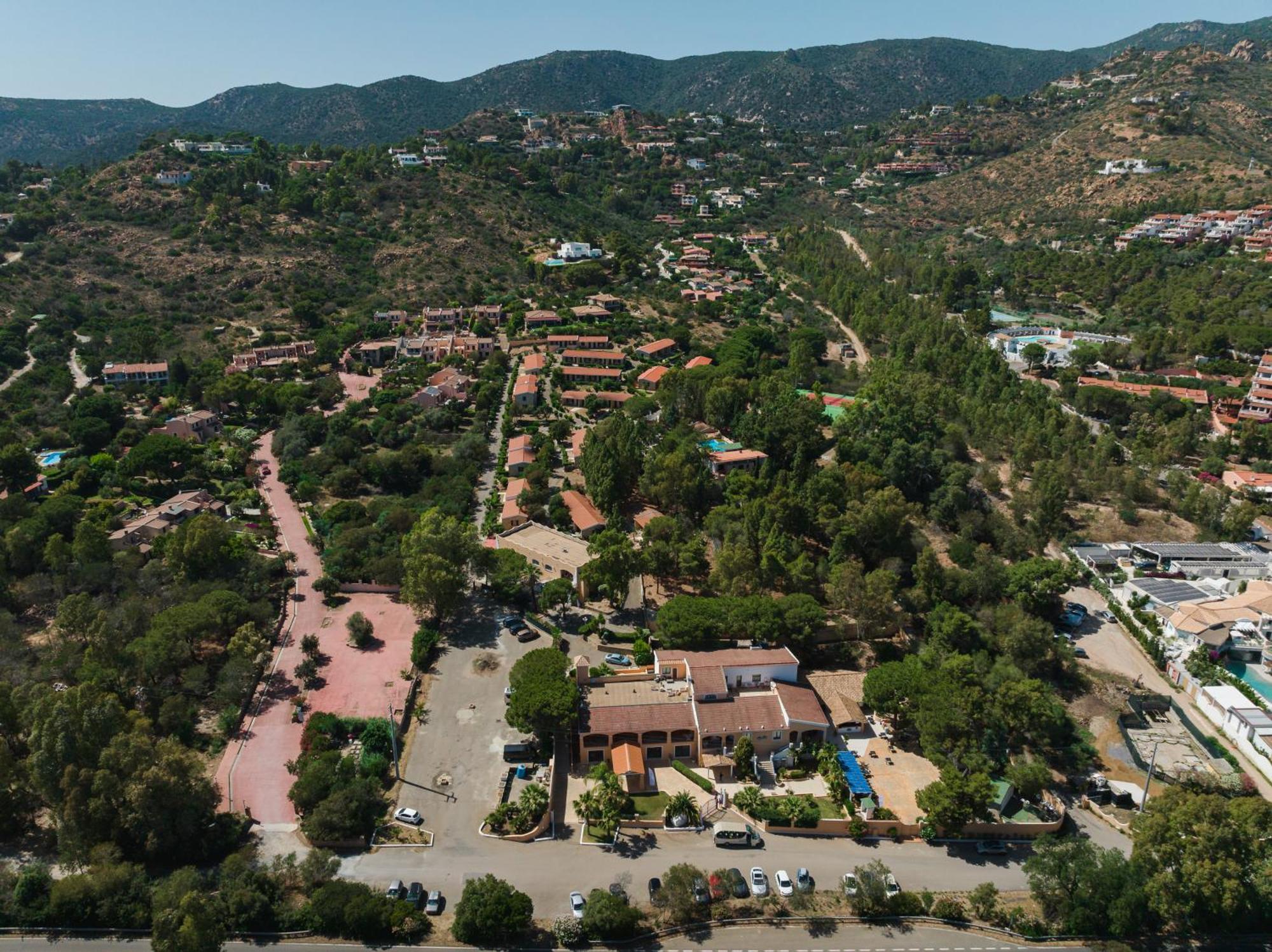 Hotel Amareclub Rocca Dorada Santa Margherita di Pula Exteriér fotografie
